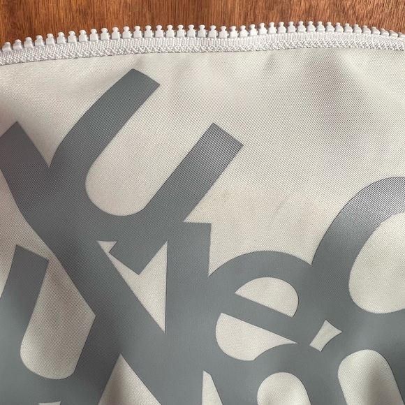 BNWT Lululemon belt bag - Picture 4 of 6